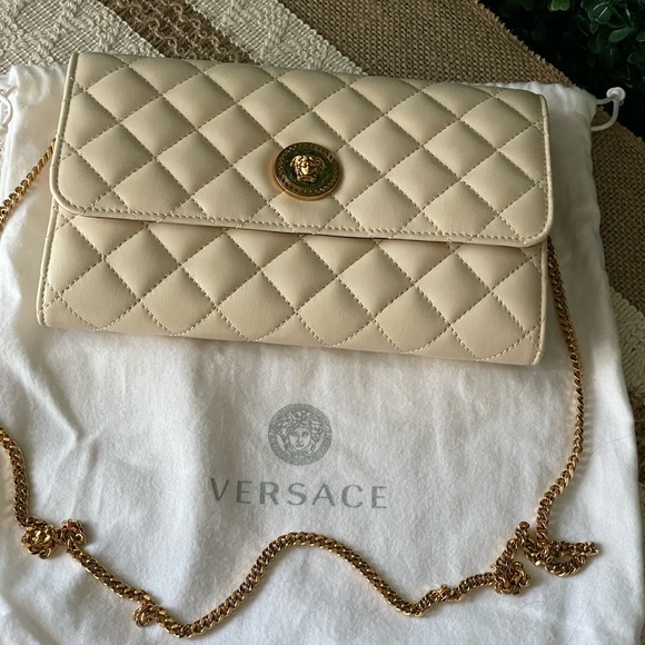 Versace Medusa Cream Quilted Clutch/Shoulder Bag Brand New - Picture 7 of 8